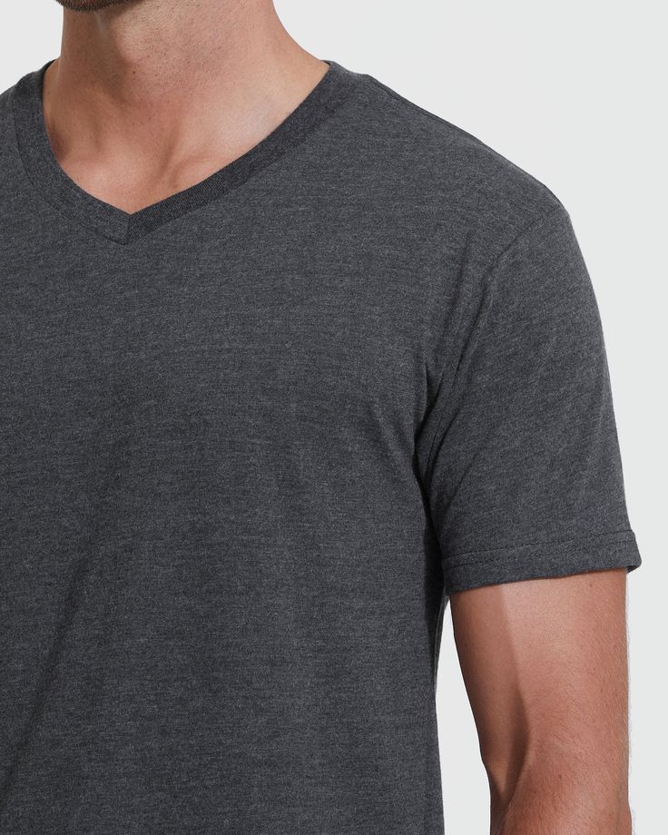 V-NECK T-SHIRT GREY